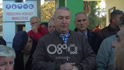 Ora News - Pa punë dhe pa paga, naftëtarët e Ballshit në protestë