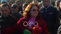 Ora News - Protesta për përmbytjet në Hoxhare, banorët: Shteti t'i vendos asistencë fshatit