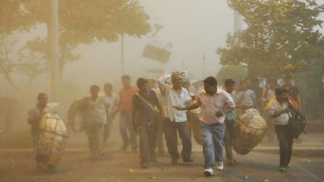 Dust Storm : Uttar Pradesh समेत India के कई हिस्सों में गई जानें, High Alert जारी | वनइंडिया हिंदी