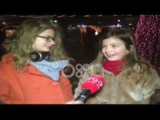 Ora News - Korça qyteti i festave, shumë vizitorë e frekuentojnë për Krishtlindje