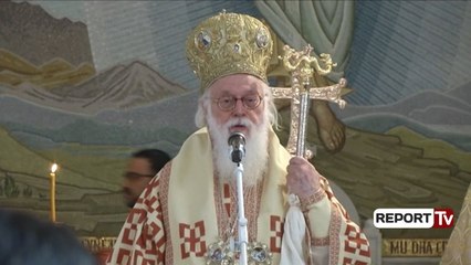 Report TV - Kryepeshkopi Janullatos falenderon Presidentin Meta për dhënien e shtetësisë