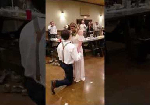 Man Surprises Girlfriend by Proposing at Family Wedding