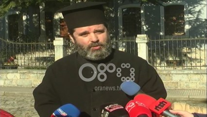 Ora News - Mitropoliti i Korces pershendet dhënien e nështetësisë shqiptare Janullatosit