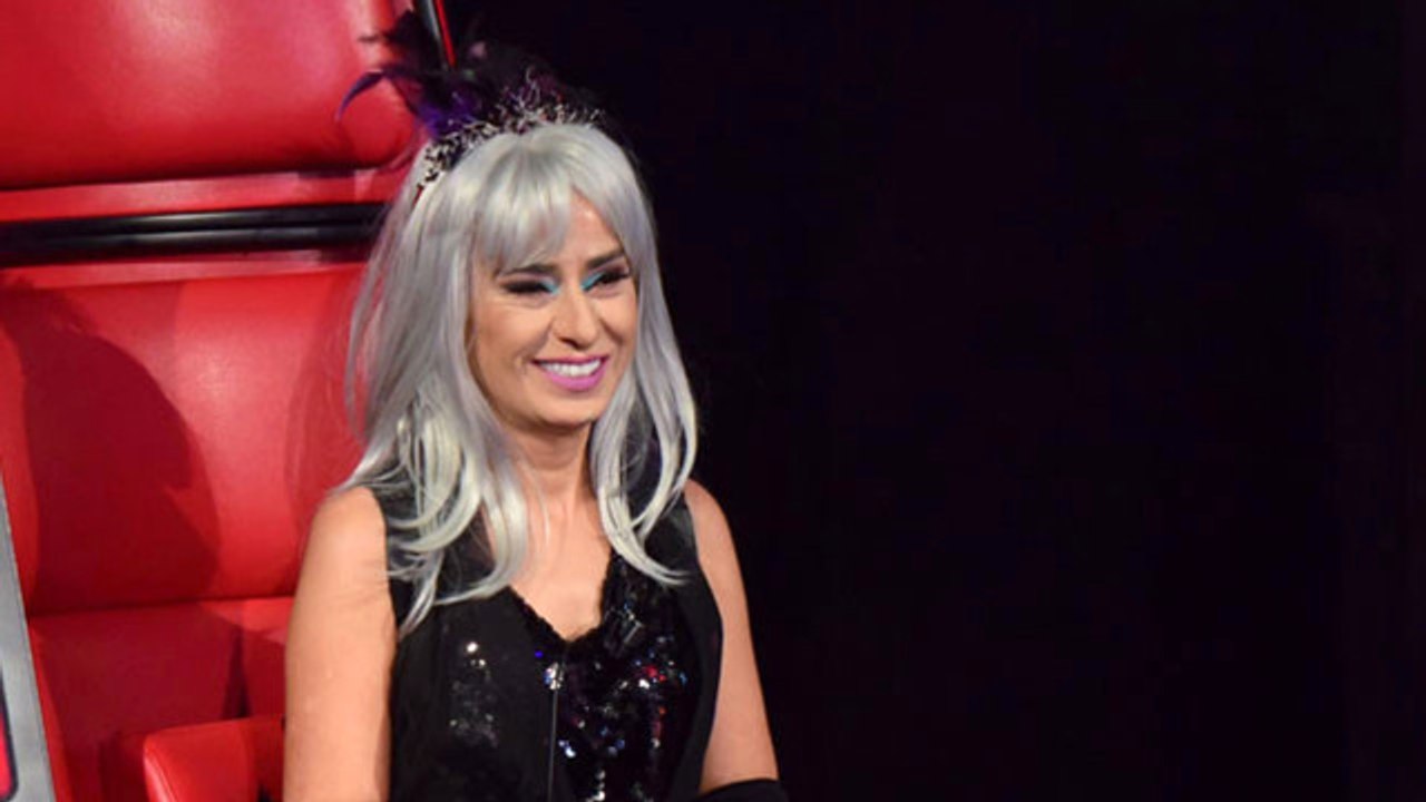 CHP'ye Şarkısını Vermeyen Yıldız Tilbe, Sosyal Medyada Linç Edildi