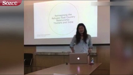 Tepkisini soyunarak gösterdi