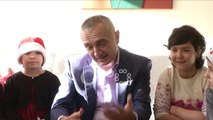 Ora News - Meta viziton shtëpinë e jetimëve në Tiranë shoqëruar nga Ansi Agolli