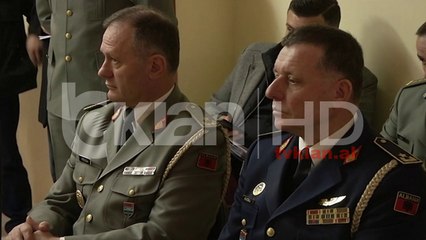 Meta takon komandot ne Zall Herr