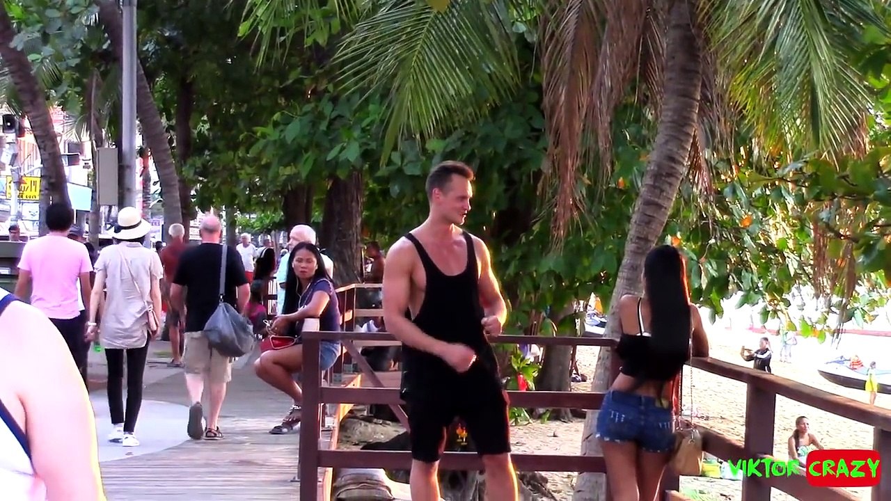 LOOKS LIKE YOU WANT TO SUCK PRANK Prank Tube