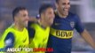 Tevez Angkat Trofi Superliga Bersama Boca Juniors