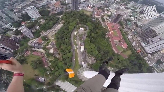 SPEKTAKEL, EMOCIONE DHE ADRENALINE NE MAKSIMUM FALE PERSONAZHEVE QE NUK NJOHIN FRIKE LAJM