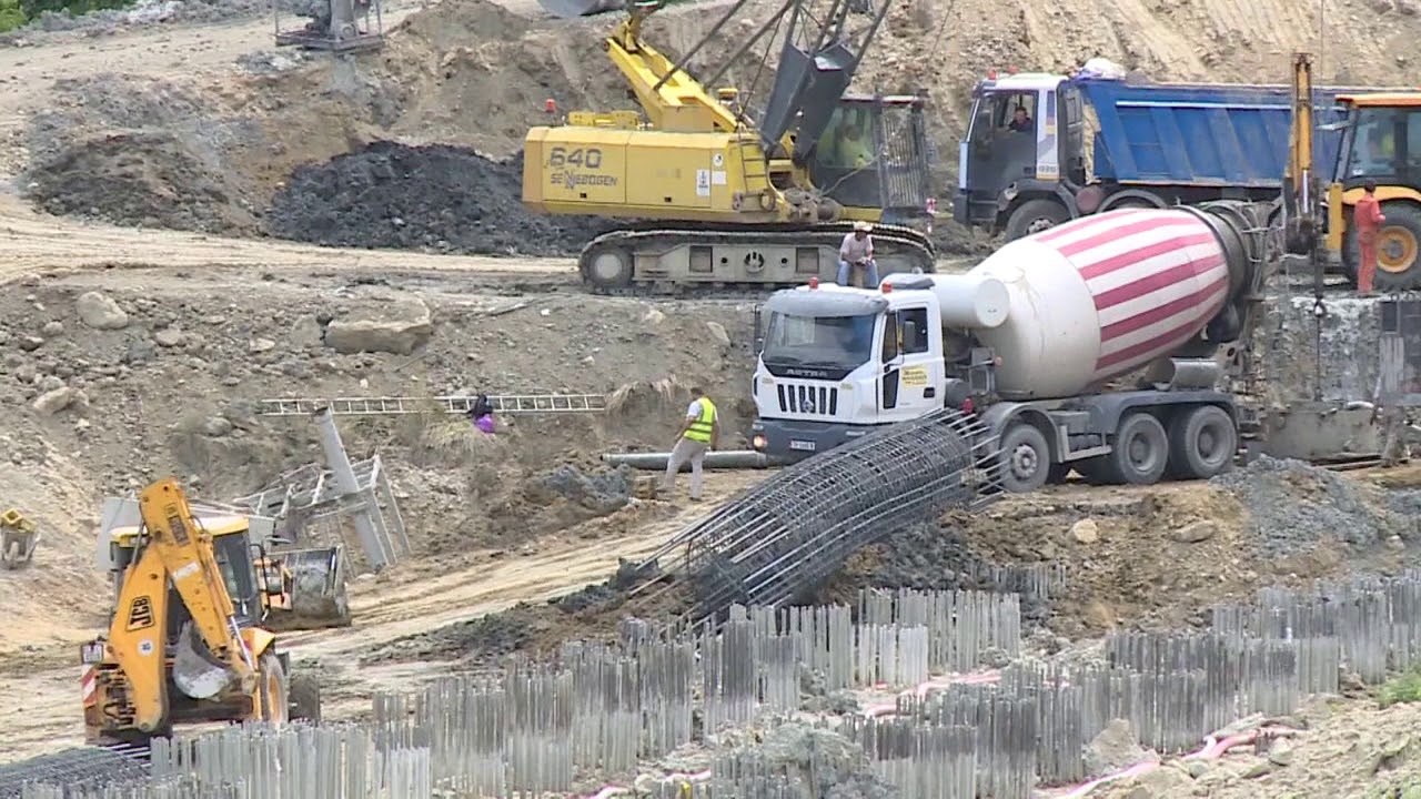 Ngadalësohen investimet, parashikime të zymta për 2018-ën - Top Channel Albania - News - Lajme