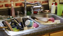 घर में ऐसे बर्तन बना देंगे कंगाल | Never use these utensils in kitchen according to vastu| Boldsky