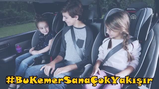 Emniyet Kemerinin Önemine Dikkati Çekene Otomobil
