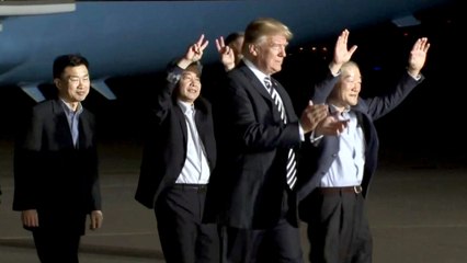 北 억류 미국인 3명 귀환...트럼프 '심야 마중' / YTN