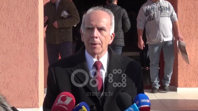 Ora News - Pas klerikut, Ambasadori serb e thotë shqip: Kosova është dhe do të jetë Serbi!