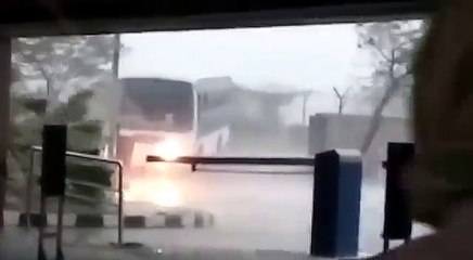 Bus enters Bay of Bengal as Chennai cyclone calls the shots