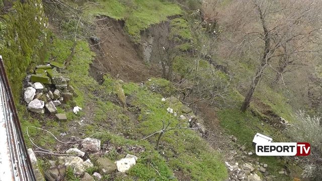 Report TV - Rrëshqitja e dherave në Gjirokastër, disa banesa drejt shembjes, flasin banorët