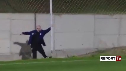 Report TV - Kukësi mund Kayserisporin/Ja momenti i rrëzimit të trajnerit