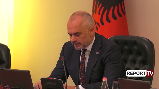 Report TV - Qeveria shpërblim me një milionë lekë të vjetra për njerëzit e organeve të Vetingut