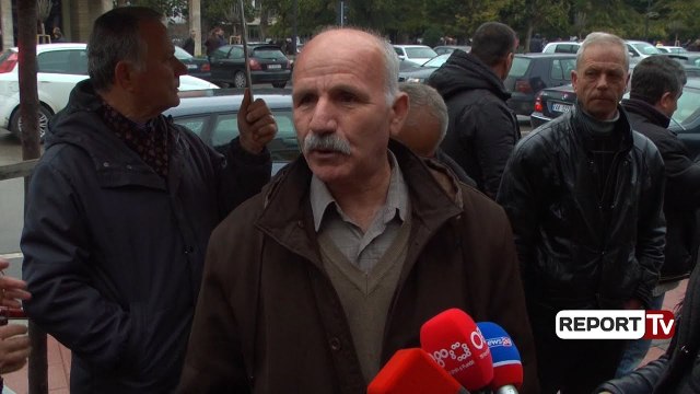 Fier, sėrish protesta,naftėtarėt kėrkojnė pagat e prapambetura e sigurimet shoqėrore