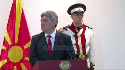 Shqipja gjuhë zyrtare; duhet firma e Ivanov - Top Channel Albania - News - Lajme