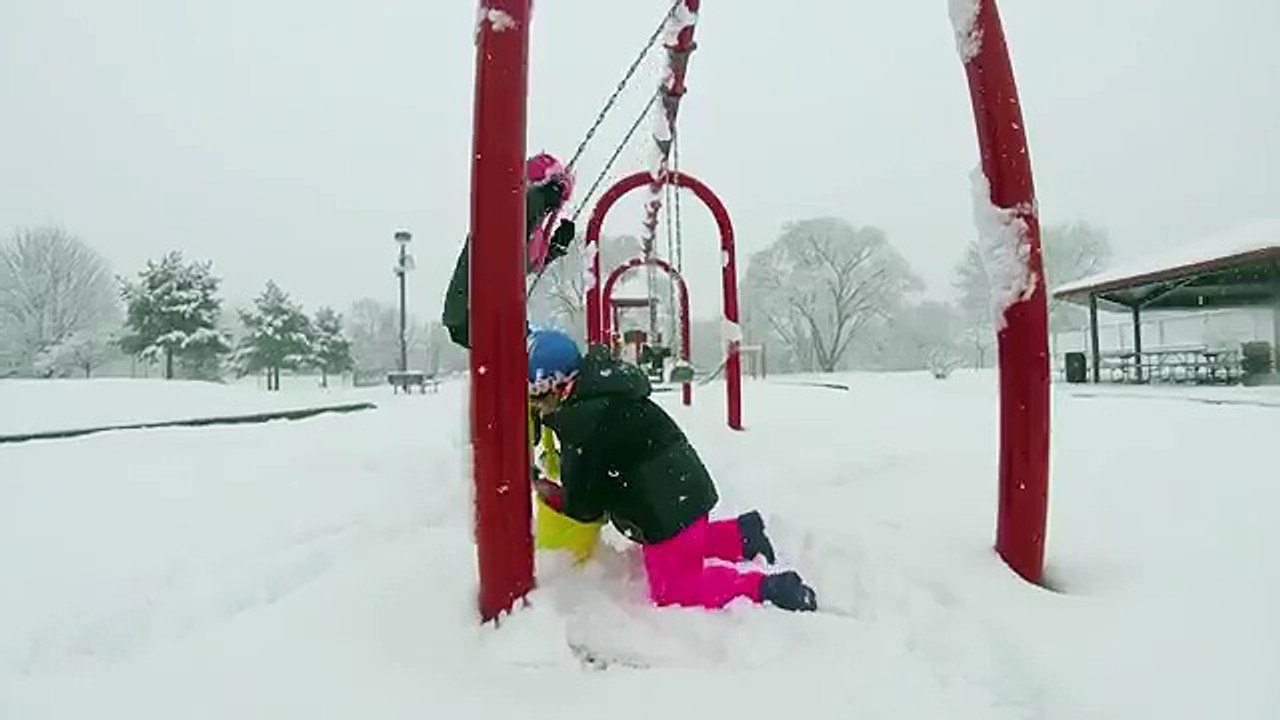 Jugando en el Parque de Nieve