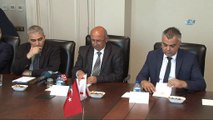 Başbakan Yardımcısı Recep Akdağ: 'Kıbrıs adasında Türk ve Rum toplumunun eşitliği kabul edilmeden bir ilerleme sağlanamaz. İki eşit toplumun beraber yaşayacağı bir düzen kurmak zorundayız'