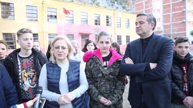 MBILLEN PEME NE UNAZEN E MADHE, ERION VELIAJ “QYTETARET TE KONTRIBUOJNE PER PYLLIN ORBITAL” LAJM