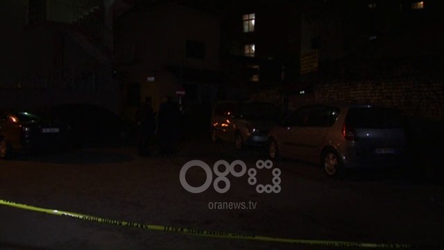 Ora News - Tiranë, vritet me armë zjarri një 32-vjeçar, plagoset një tjetër