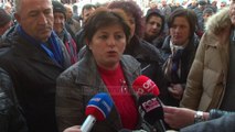 Naftëtarët në protestë, kërkojnë të nisë puna në uzinë - Top Channel Albania - News - Lajme