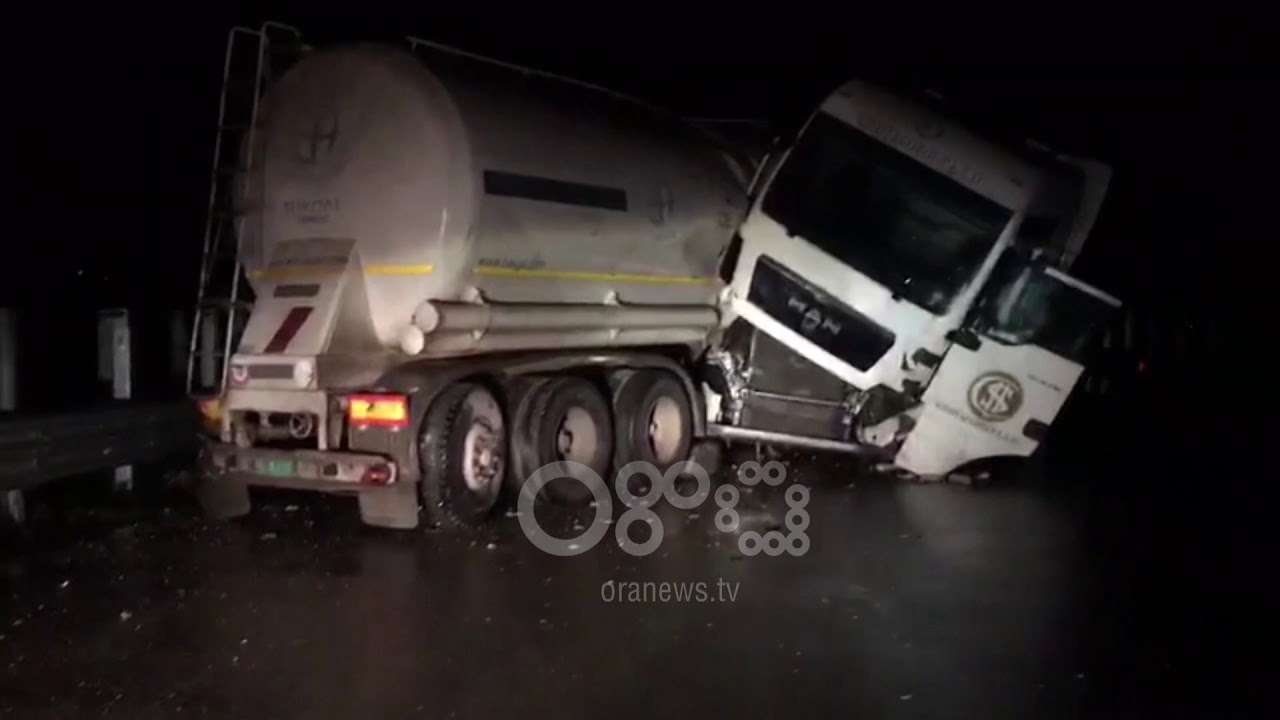 Ora News - Përmbyset autoboti i hidrokarbureve në autostradën Levan-Vlorë