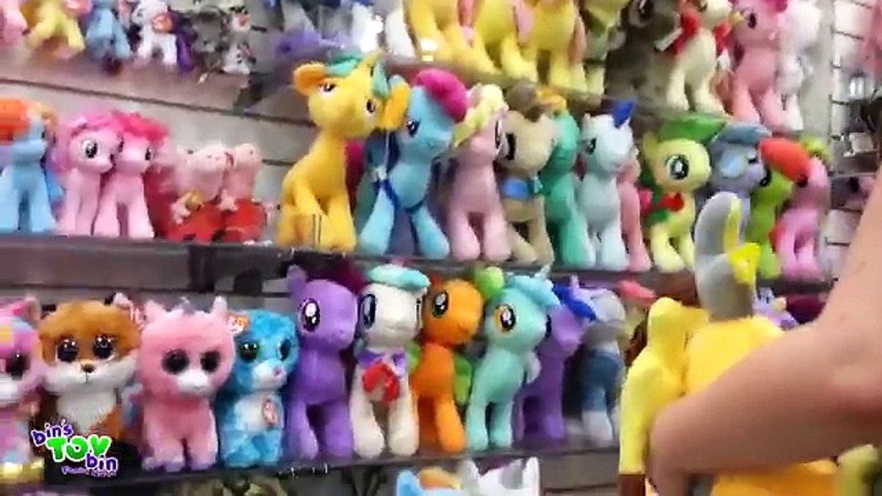 Chicago Vlog - My Little Pony Fair Toy Hunt @ Woodfield Mall & Rainforest Cafe! by Bins Toy Bin