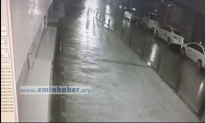 Öğrenci servisine çarptı