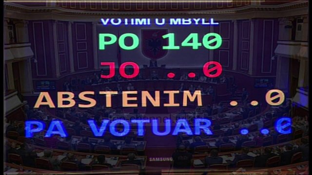 Efektet e Vettingut, flet eksperti amerikan - Top Channel Albania - News - Lajme