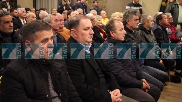 BASHA AKUZON RAMEN SE PO PENGON NEGOCIATAT - News, Lajme - Kanali 12