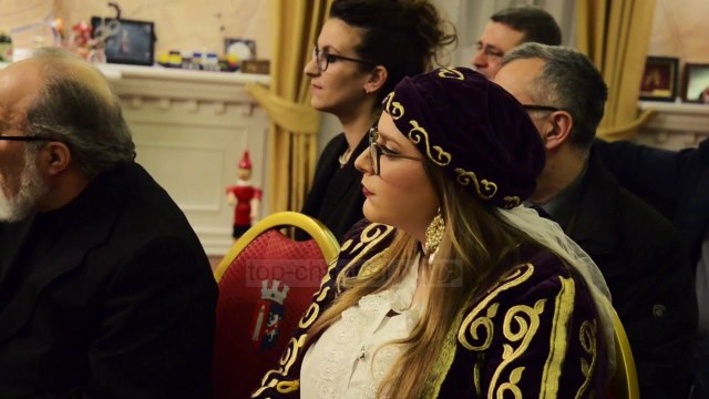 Veliaj i dorëzon “Çelësin” arbëreshëve - Top Channel Albania - News - Lajme