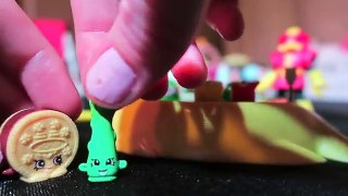 Shopkins Go to a haunted house at the State fair | shopkin play Halloween edition
