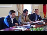 Ora News - Mazhorancë-opozitë bashkojnë votat, ngrihet komisioni për KLP dhe KLGJ