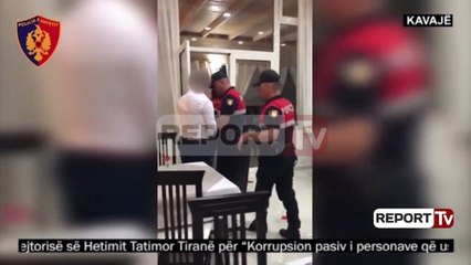 Report TV - Zbardhet dëshmia/Sms-të për Ramën që çuan në burg 3 tatimorët