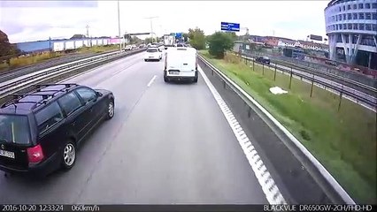 Trucker Dashcam #13 The invisble truck!