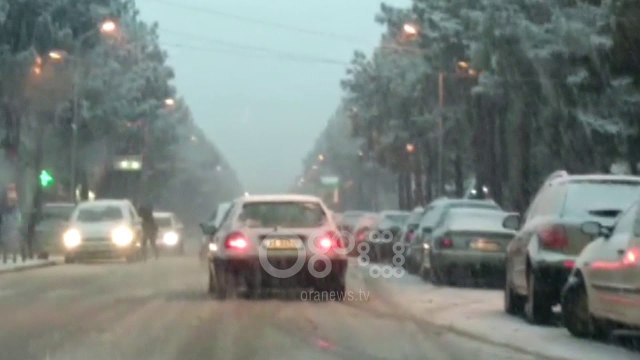 Ora News - Rinis dëbora në Kukës