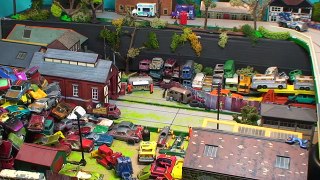 Old Toy Car Junkyard ,Videos for Kids - coche de juguete
