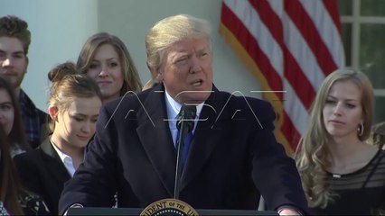 Државните служби во САД привремено прекинуваат со работа