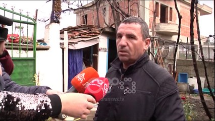 Ora News - Flasin fqinjët: Si i gjetëm nënë e bir të shkrumbuar nga zjarri