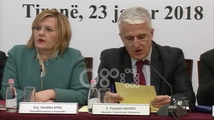 Ora News - Mazhoranca hap diskutimin për votën e emigrantëve, mungon opozita