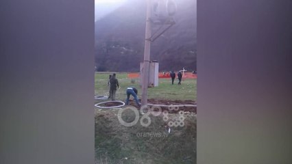 Ora News - Zhvarrimi i ushtarëve grekë, Shoqata Çamëria proteston në Dragot