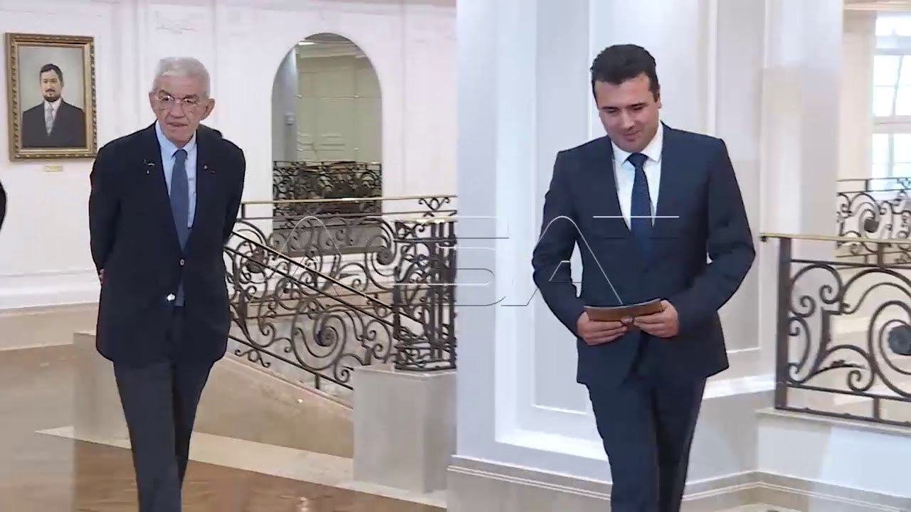 По средбата Заев-Ципрас во Давос, лидерска сред...