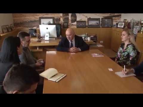 Përfaqësues të Këshillit Danez për Refugjatë vizitojnë kryetarin Ardian Gjini - Lajme