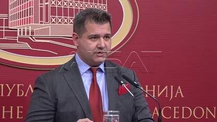 Tekstet shkollore, gabimeve duket se po u vjen fundi