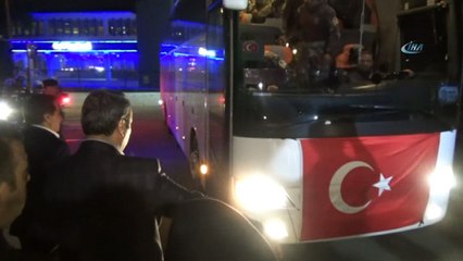 Afrin’den dönen Özel Harekatlar sevinç gözyaşlarıyla karşılandı